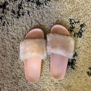 Lightly used Steve Madden pink fluffy slides